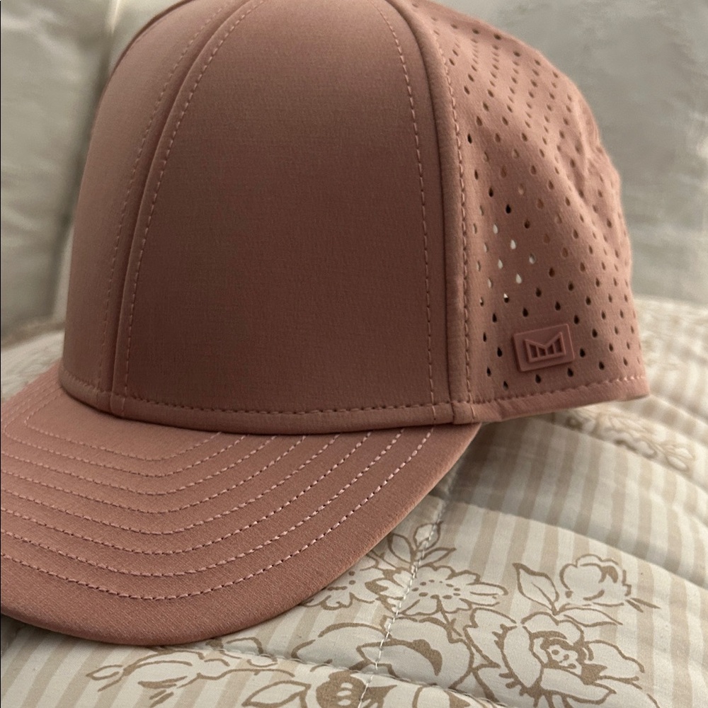 Pink Melin A Game Hydro Cap